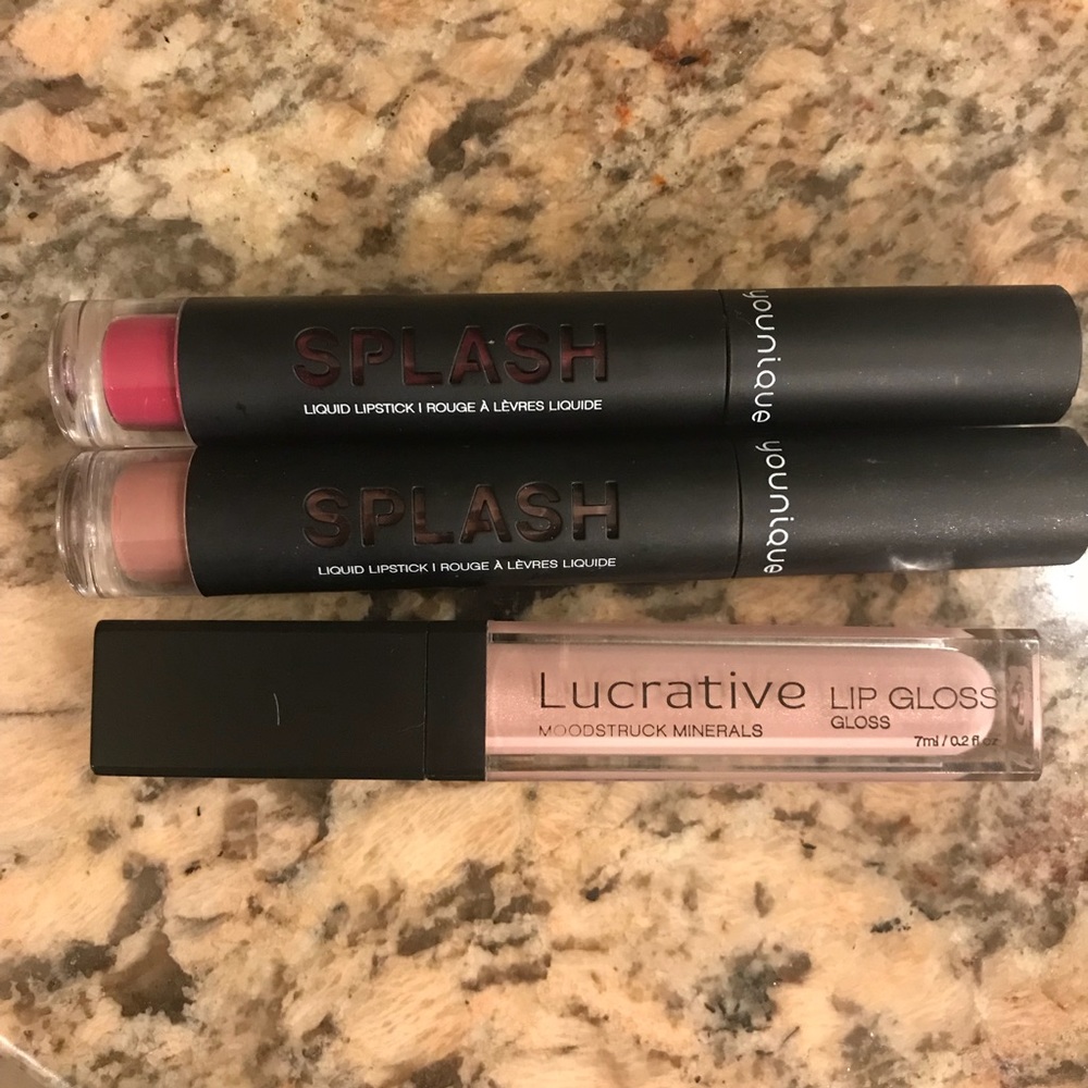 Lipgloss stain